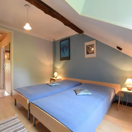 Cozy Family In Nyaraló