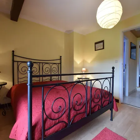 Vakantiehuis Cozy Family In *